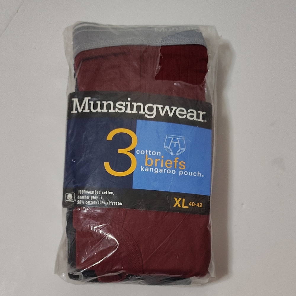 Vintage 1999 Munsingwear Men's  Briefs 3 pack - Size-XL Kangaroo Pouch